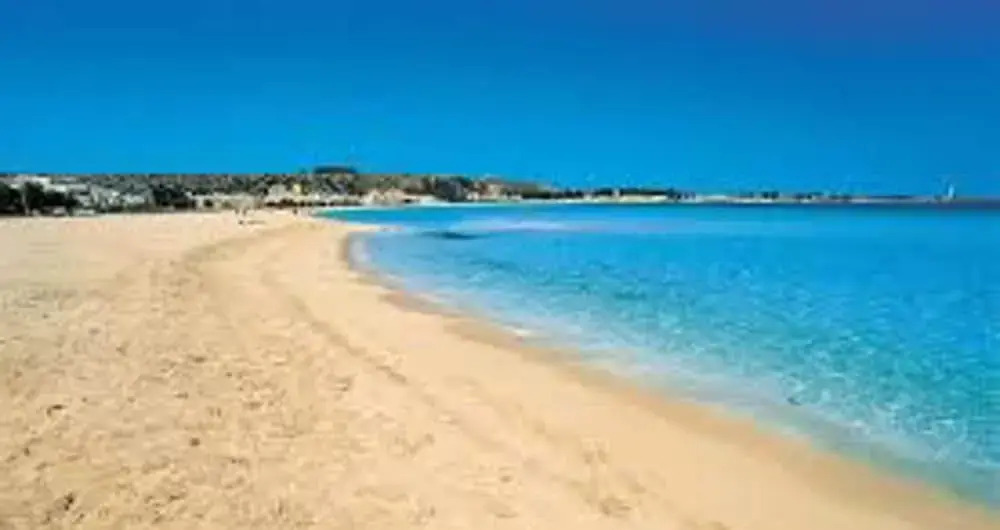 Apartment With 2 Bedrooms in Pescara, With Balcony and Wifi - 300 m Fr