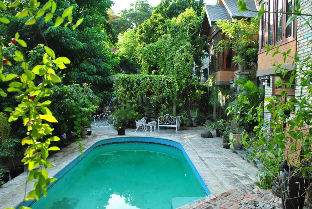 Gayac Residences