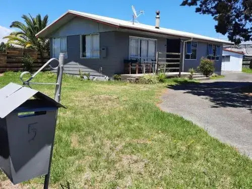 BAYFAIR Holiday House