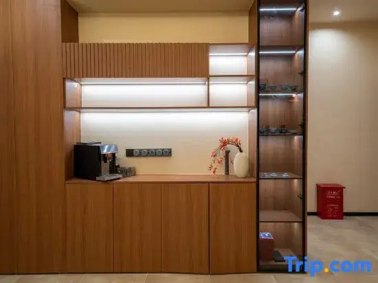 Yinlu Jingde Homestay (Taoxichuan Cultural and Creative Block)