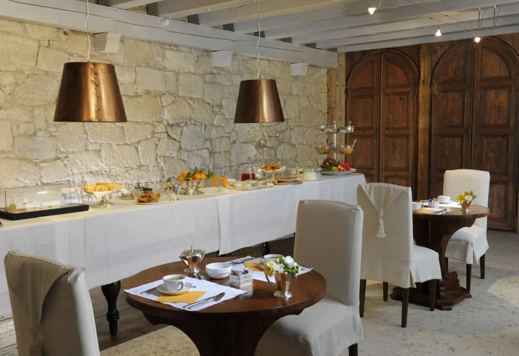 Delser Verona Manor House