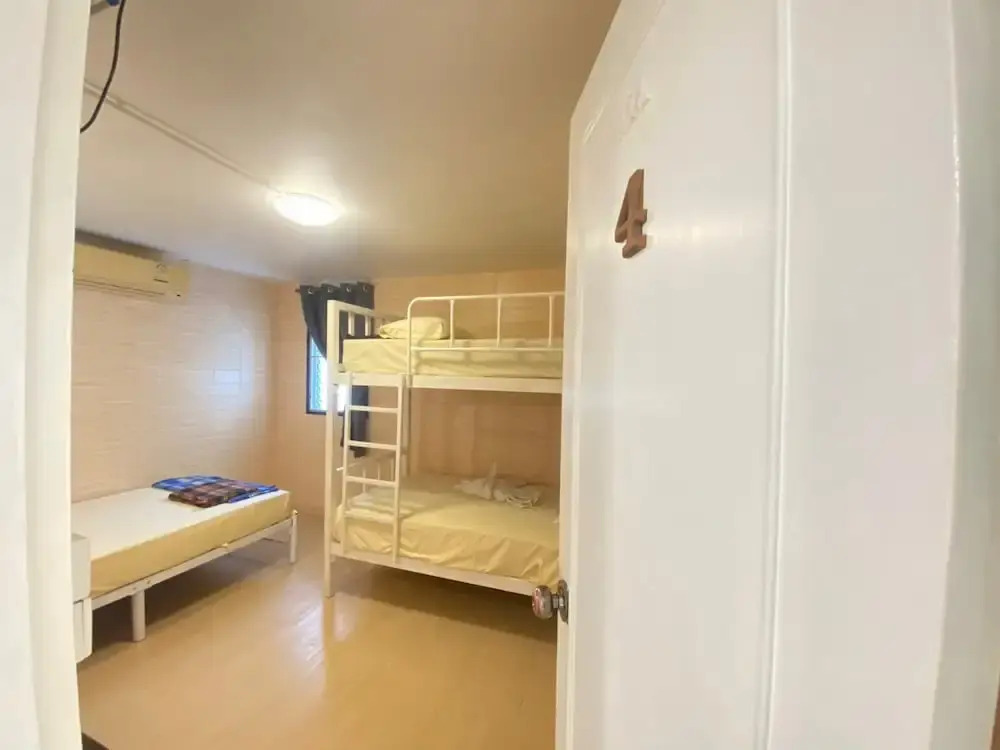 Steve Lady Hostel