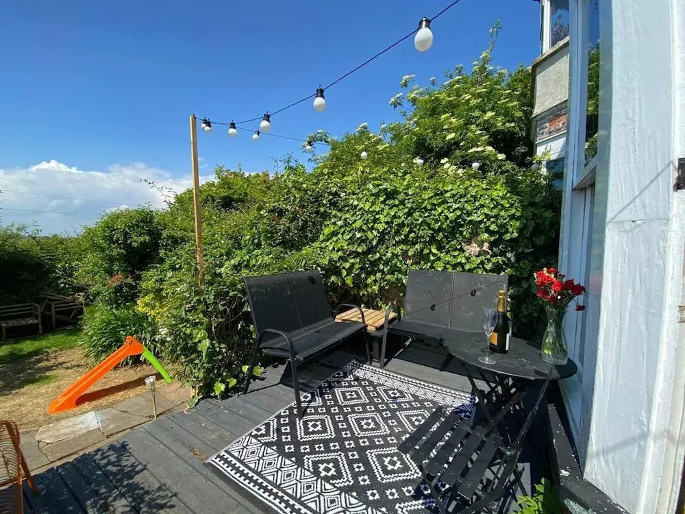 Edwardian Villa by the Sea Sleeps 8 Coastal Walk