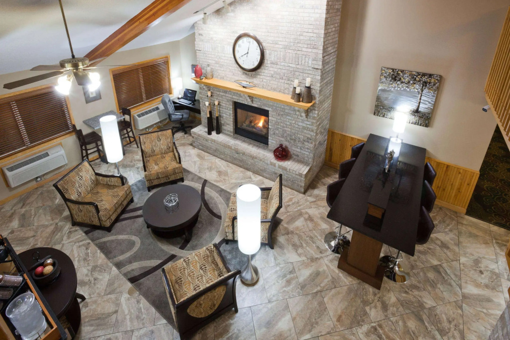 AmericInn by Wyndham Sartell