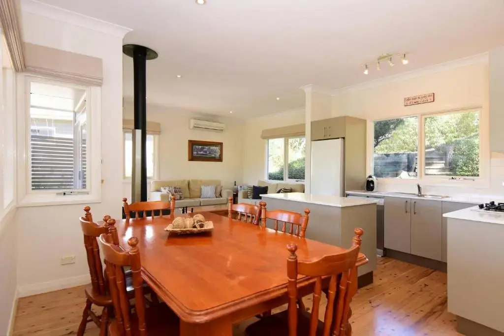Bimbadeen - Comfortable country styled house!
