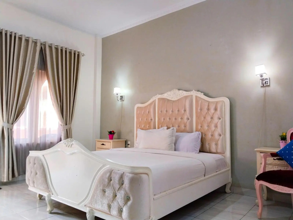 OYO 90741 Grand Shaqilla