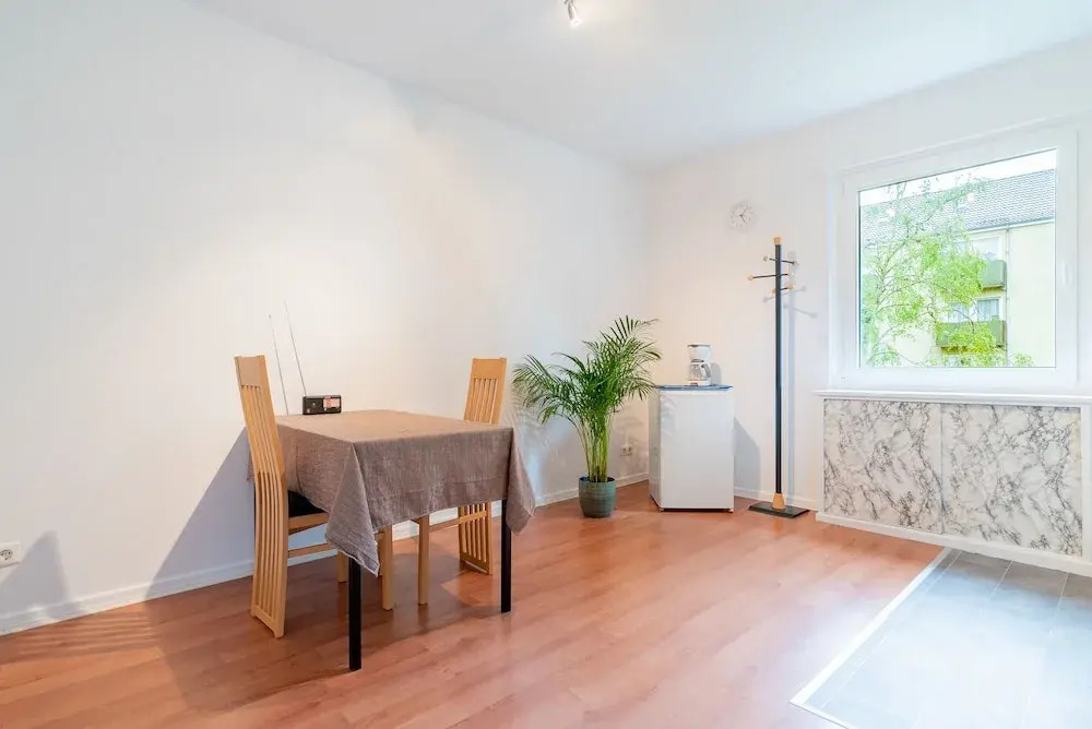 Private Apartment Strousbergstraße
