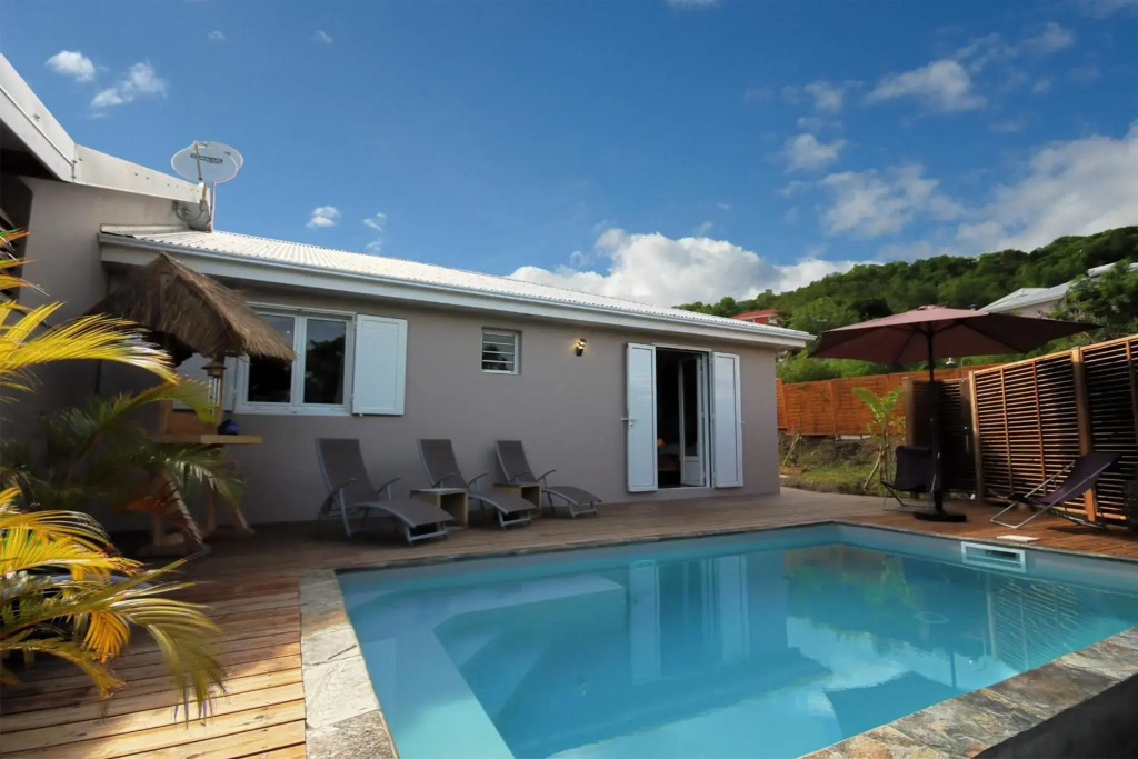 Belle villa avec Piscine - MQDI53