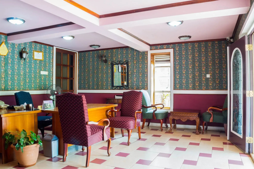Islet Hotel