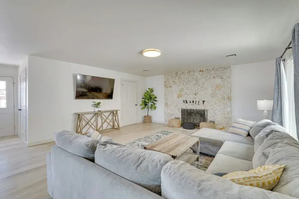 Pool, Game Room, Hot Tub: Lake Havasu City Oasis!