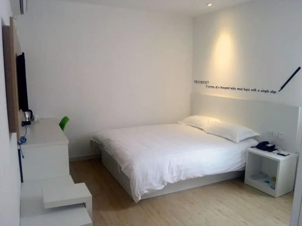Motel 168