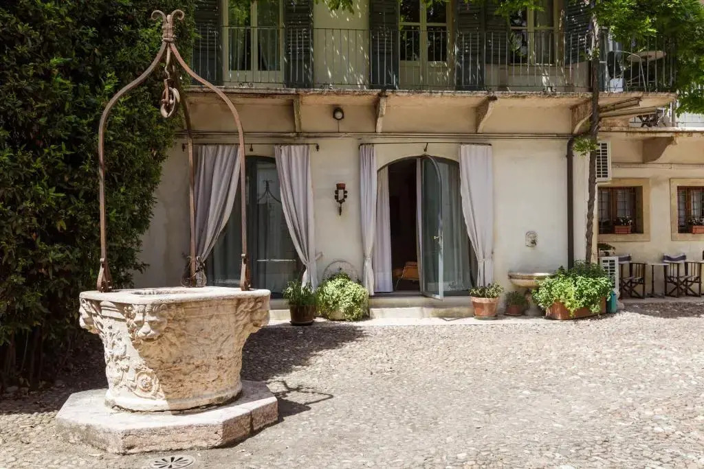 Palazzo Fracastoro