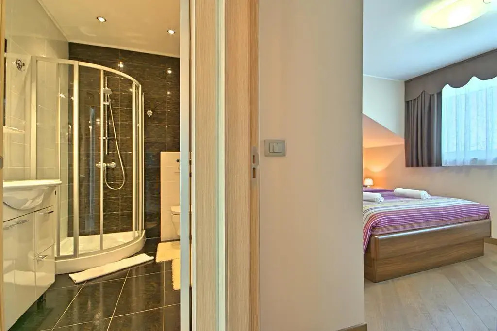 Apartments Riva-Interauto
