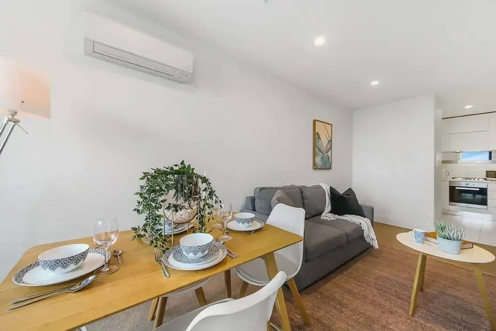 A Cozy & Modern 2BR Apartment, Fantastic Views