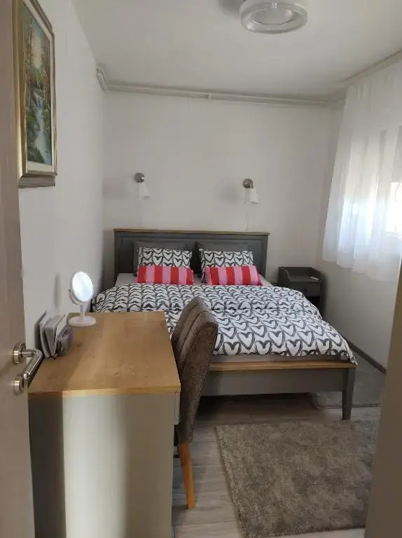 Happy Apartment