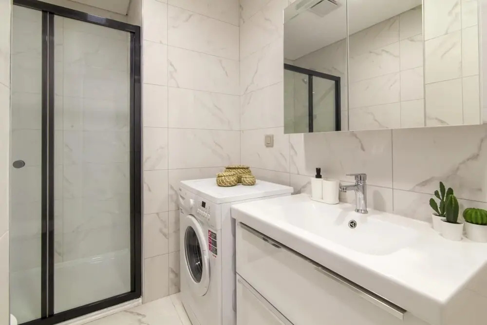 Central Residence Flat Near Metro in Kartal
