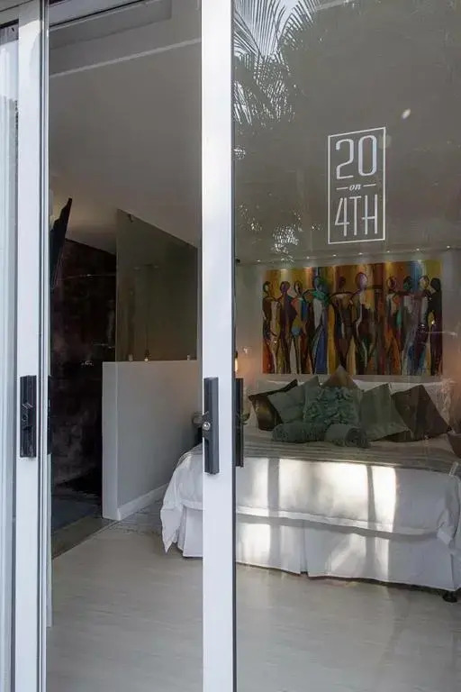 Luxury Upmarket Guesthouse 20 on 4th