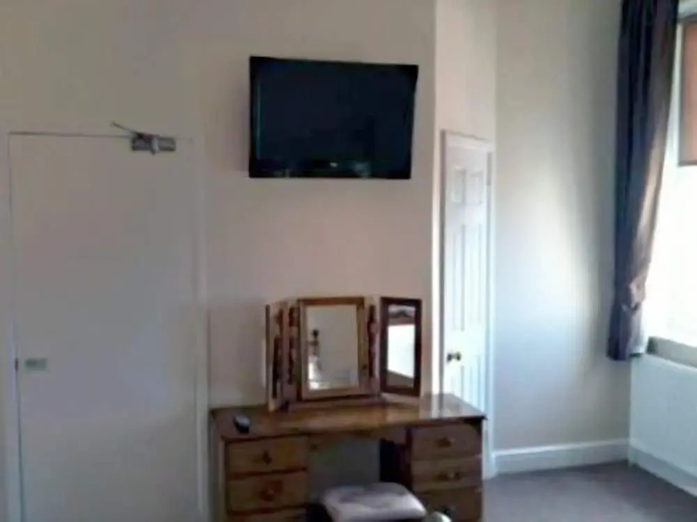 Clifton Hotel