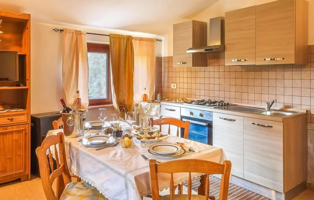 Nice Apartment in Bacu Abis With 2 Bedrooms