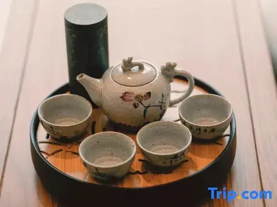 Jiushui Heyuan Art Design Hotel