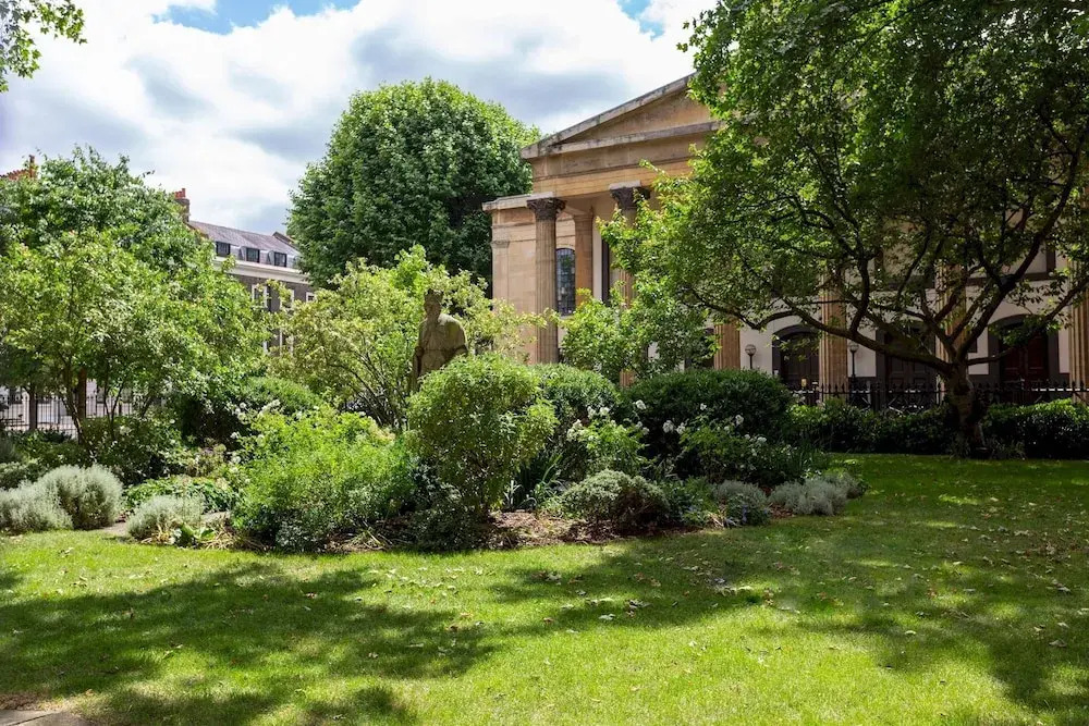 Townhouse Flat in Central London