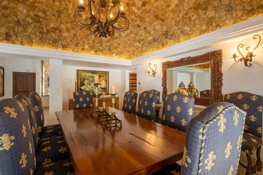 Amazing Oceanfront Villa Near Downtown: Villa Grande