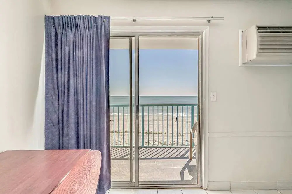 Summerwind Oceanfront Hotel