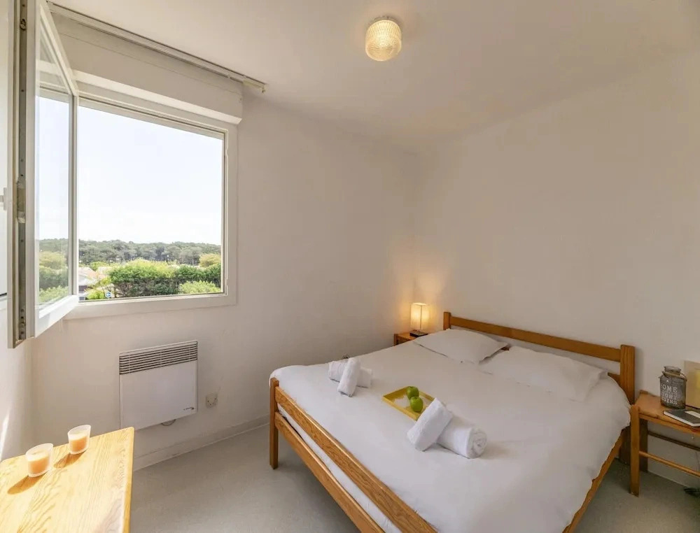 Apartment With Terrace in Carcans