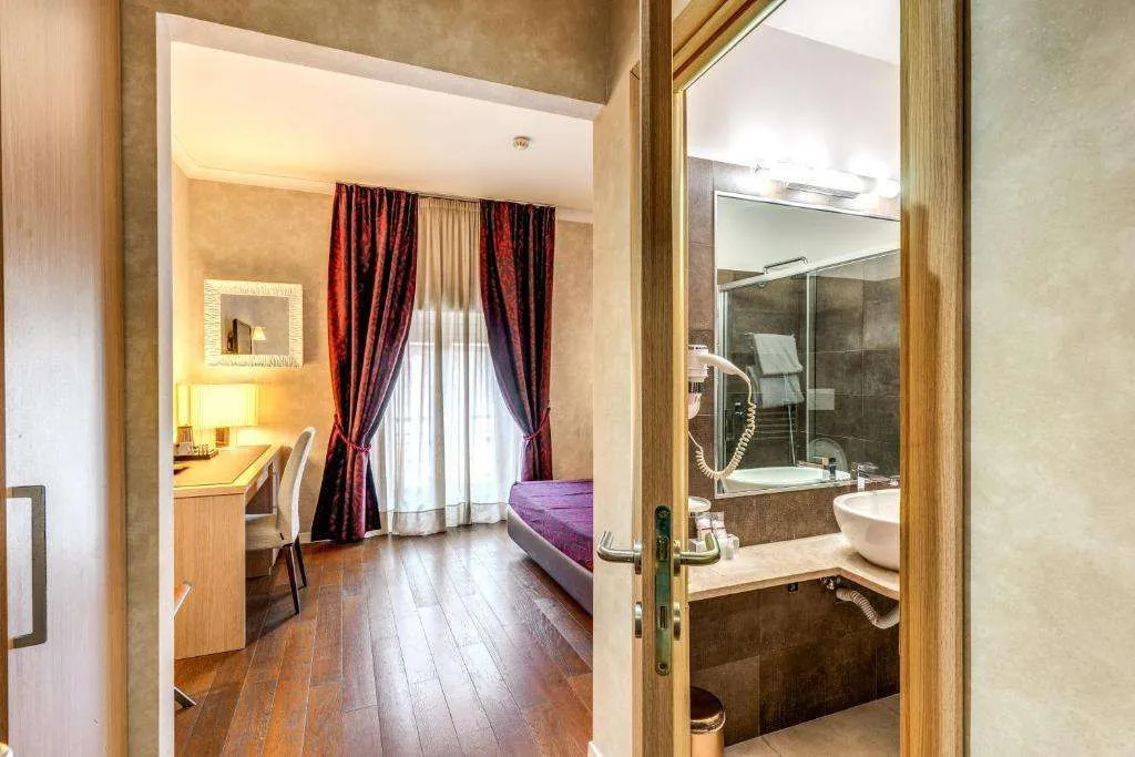 Roma Boutique Hotel