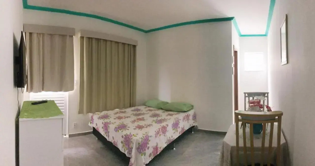 Suíte com cozinha no quintal da casa