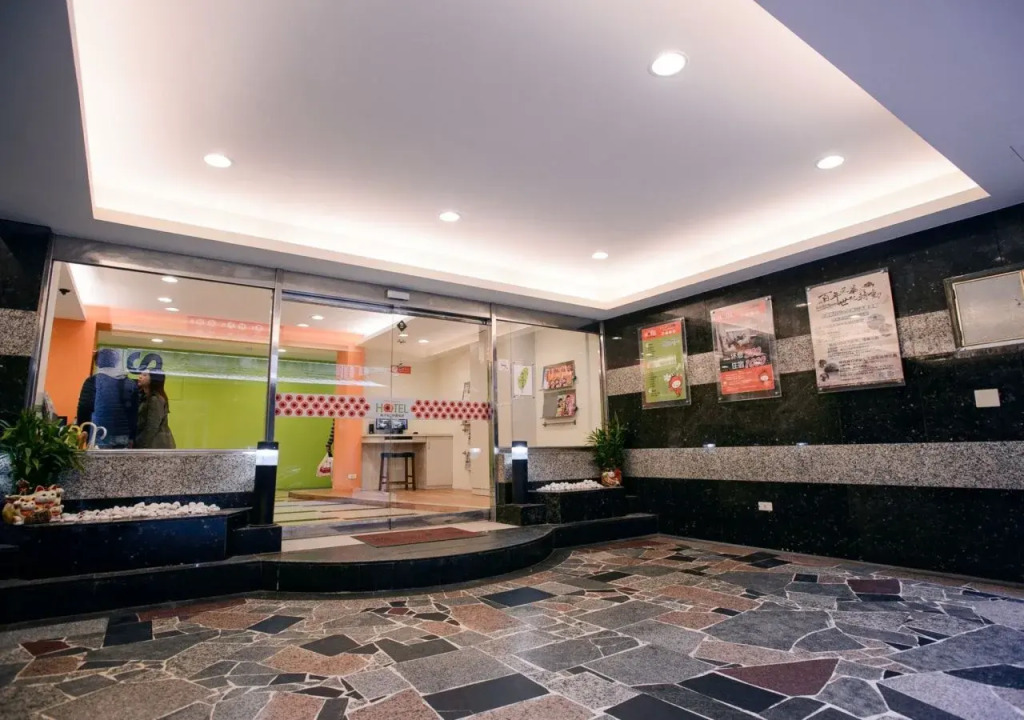 Persimmon Hotel
