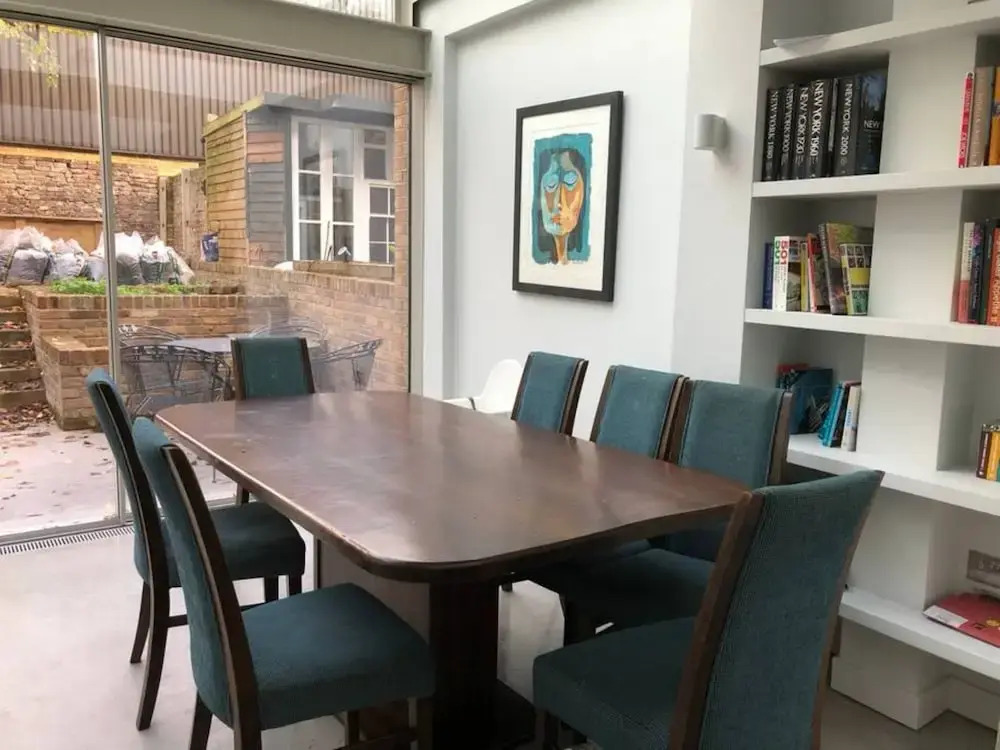 3 Bedroom Home in London Fields Sleeps 5