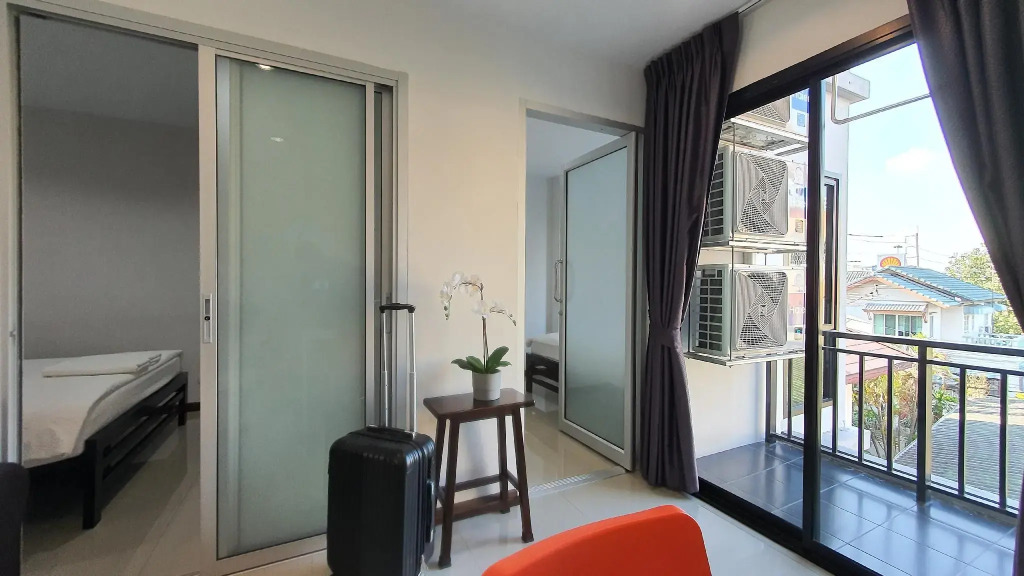 Baan Paknam Budget Hotel