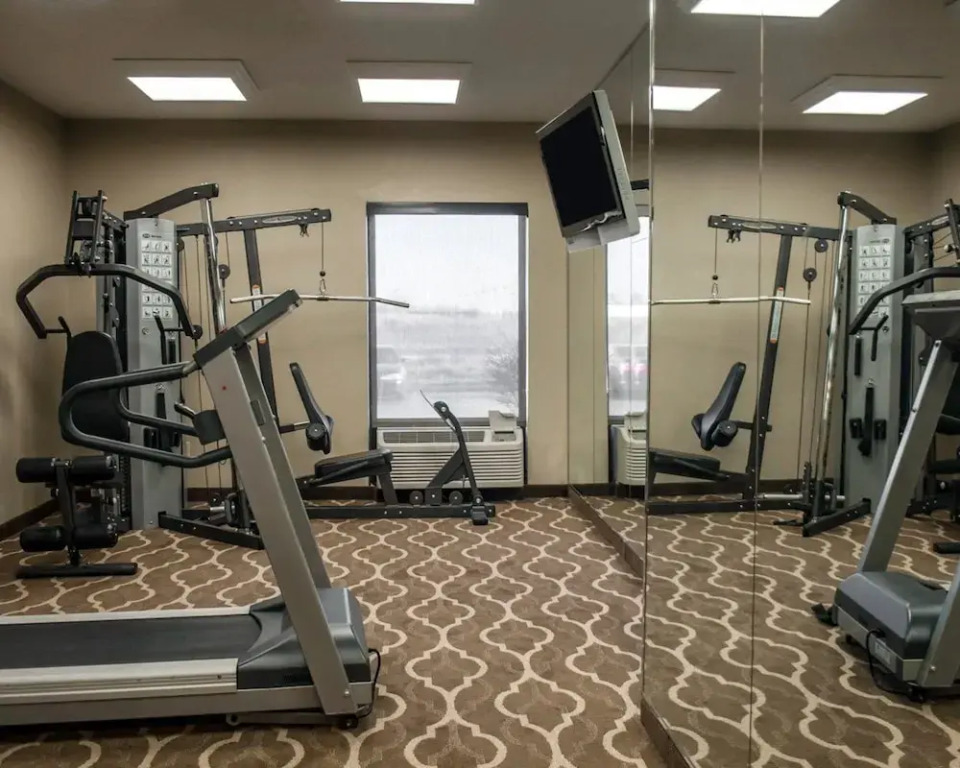 Comfort Inn & Suites