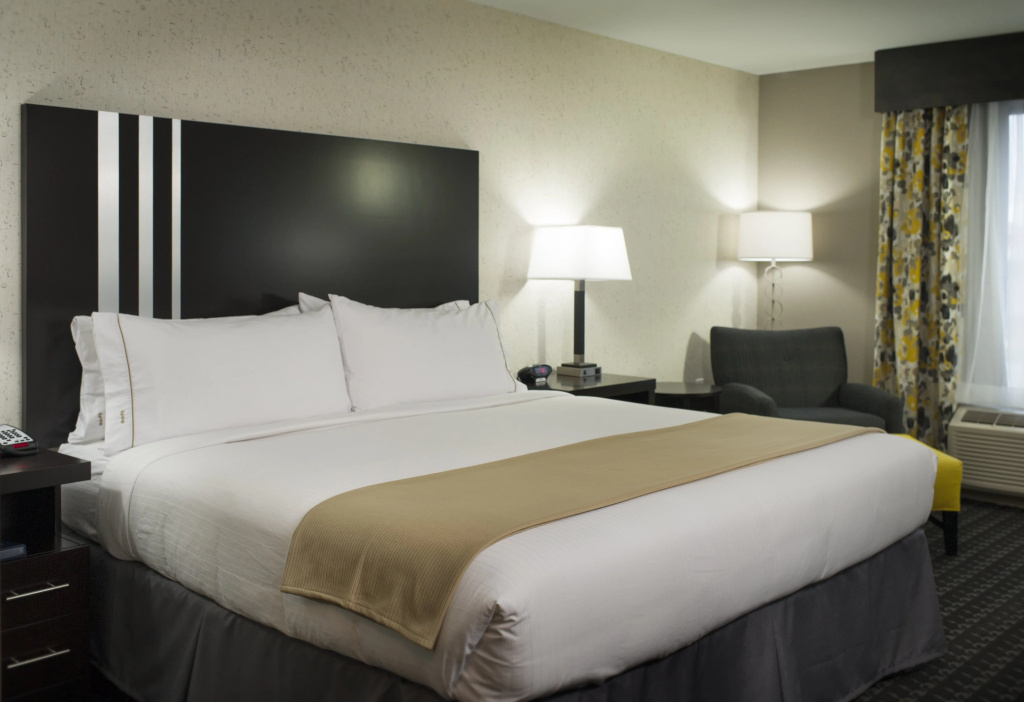 Holiday Inn Express and Suites Madison Central by IHG