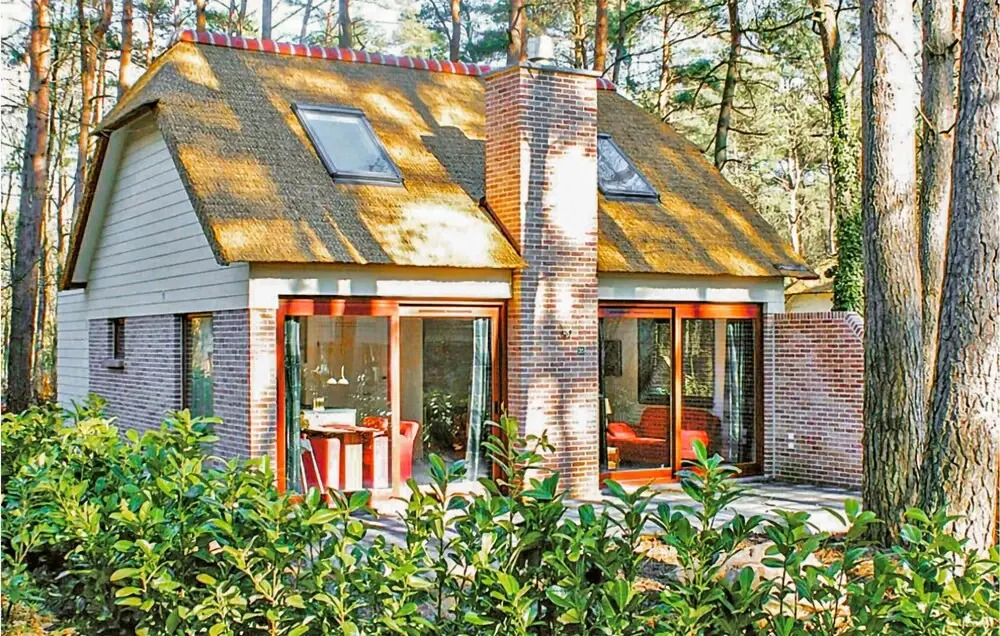 Awesome Home in Rekem-lanaken With Wifi and 2 Bedrooms