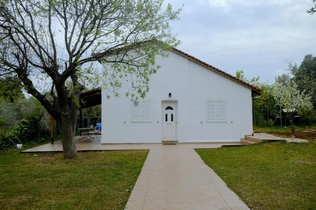 Close to Airport 5 Bedroom Villa by the Sea