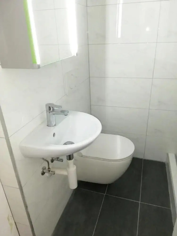 Studio in Neuchâtel, with Enclosed Garden And Wifi - 2 Km From the Beach