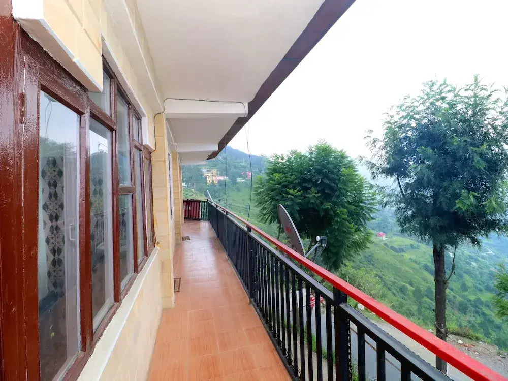 Oyo Home 18477 Cheerful Stay