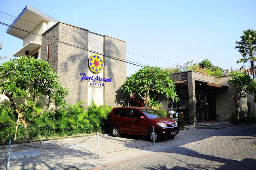 Puri Mesari Suites