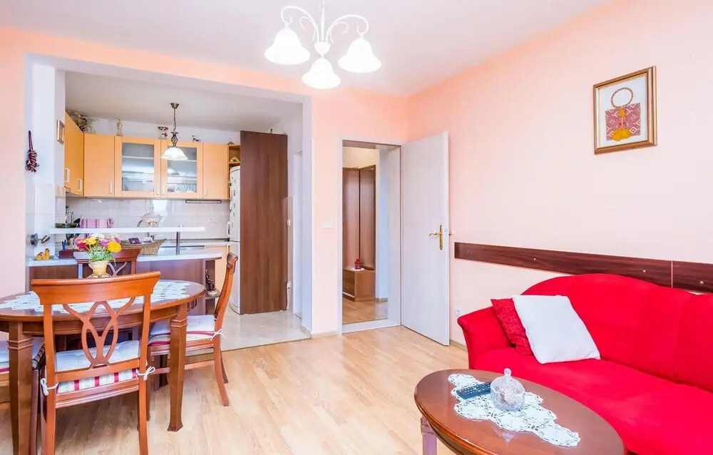 Stunning Apartment in Mlini With 2 Bedrooms and Wifi