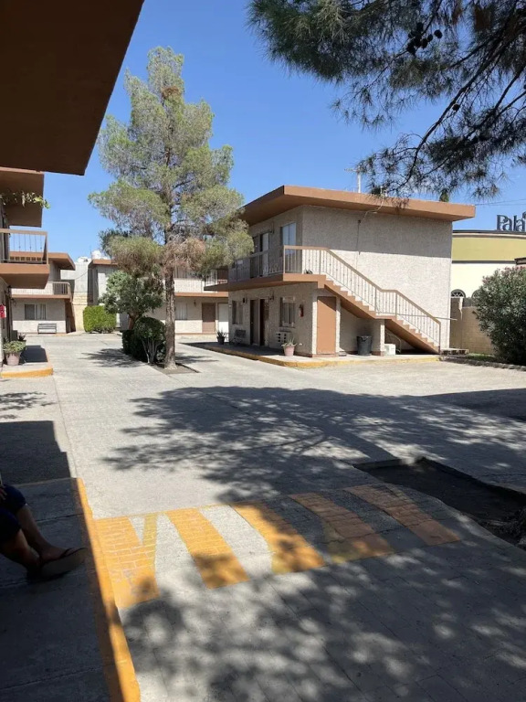 Hotel Regis Consulado Ciudad Juarez.
