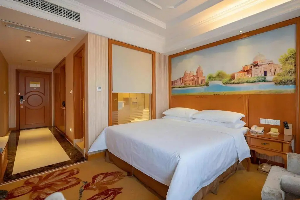 Vienna International Hotel Hangzhou Zhuantang Art School