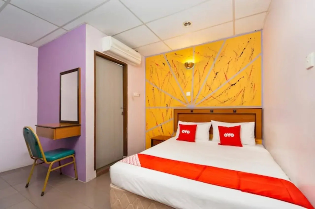 Hotel DJ Palace