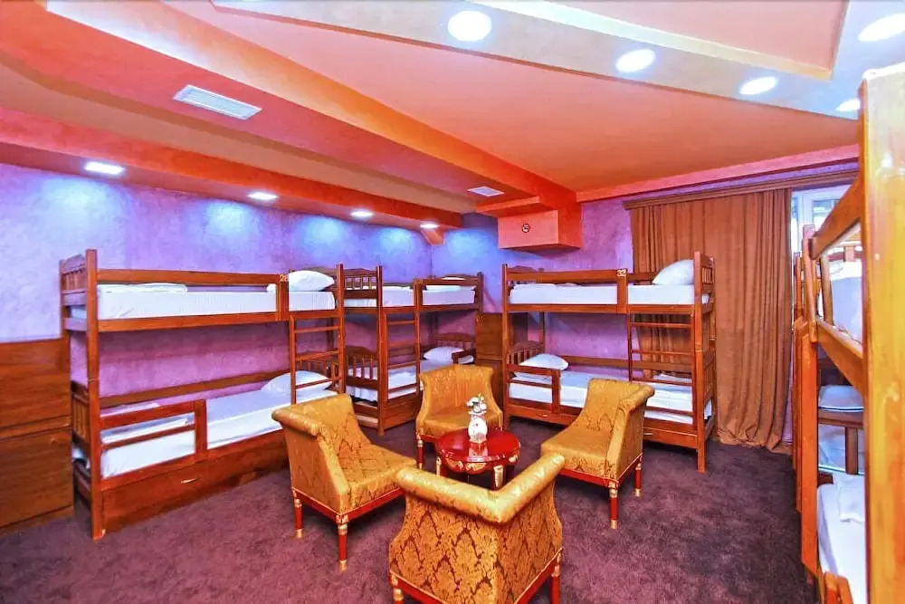 HOTEL N1