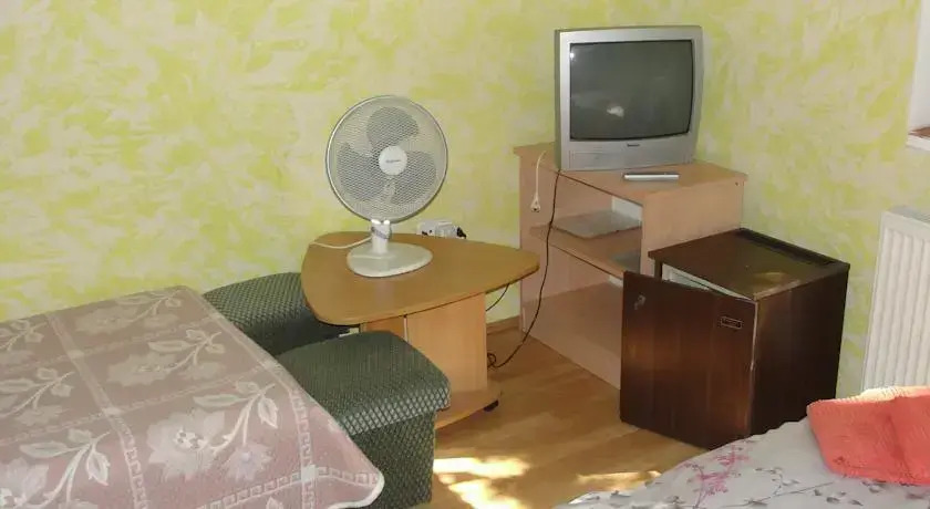 Tiszacsegei Halászcsárda és Panzió