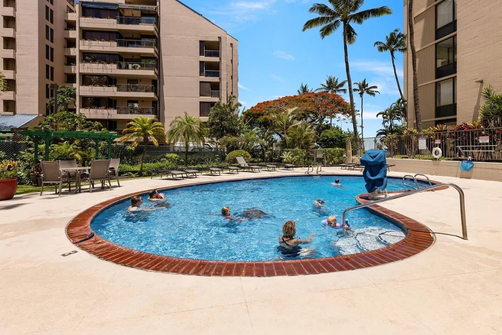 Remodeled Luxe Beachfront Escape Ocean Views AC