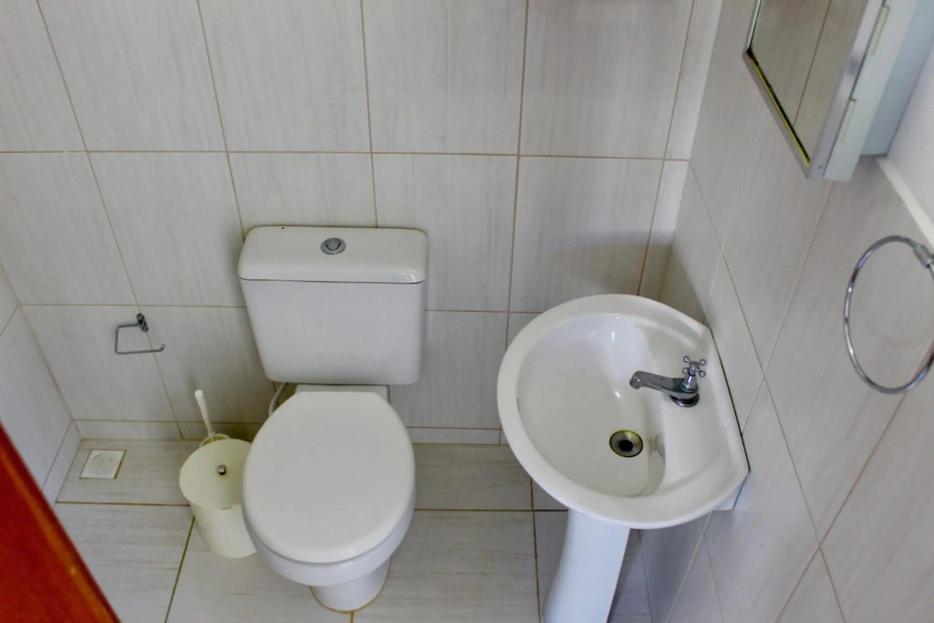 Sobrado c piscina a 500 metros da praia Canto Grande Rutilio N125