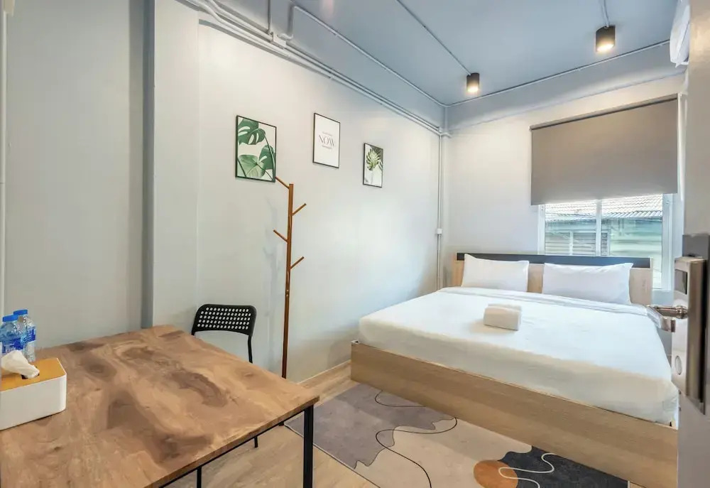 Ti Thong Hostel