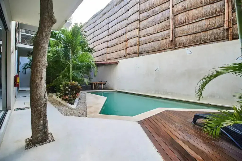 Saskab 10 Lovely 2BR PH, minutes from the sea & downtown!